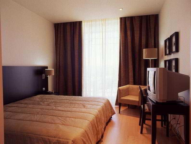 B&B Hotel Cantanhede Coimbra Buitenkant foto